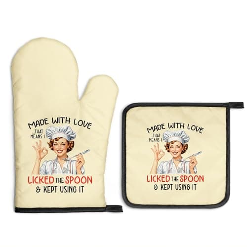 Gkodw Made with Love Means I Licked The Spoon Oven Mitts and Pot Holders Sets, Funny Kitchen Oven Mitts for Women, Hostess Gifts for Mom Wife, Christmas Baking Gifts for Her Housewives Bakers
