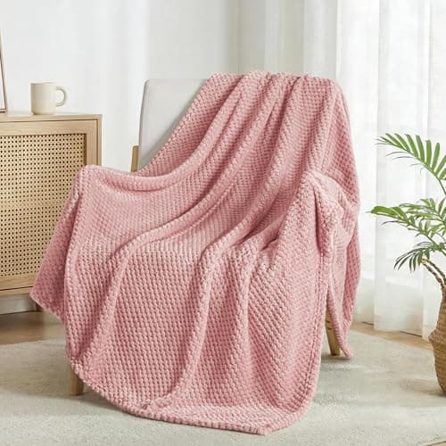 Exclusivo Mezcla Large Waffle Fleece Throw Blanket for Couch, Pink