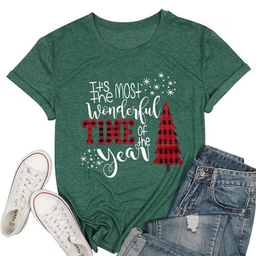 DESFSE Merry Christmas Shirts for Women Christmas Holiday Crew Neck Short Sleeve Tshirt Xmas Buffalo Plaid Tree Cute Graphic Print Tee Tops