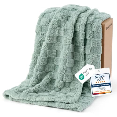 Bedsure GentleSoft Sage Green Throw Blanket for Couch - Checkered Cute Fleece Blankets, Soft Cozy Summer Throw for Bedroom Home Decor Gifts for Mom Girls, Green, 50x60 Inches
