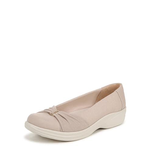 BZees Womens Paige Machine Washable Slip On Beige Fabric 11 W