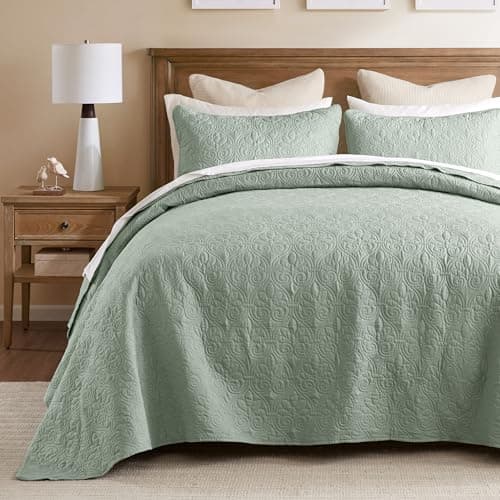 Madison Park Quebec King Size Quilt Bedding Set - Seafoam , Damask – 3 Piece Bedding Quilt Coverlets – Ultra Soft Microfiber Bed Quilts Quilted Coverlet