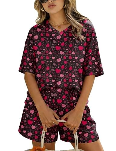 Marvmys Womens Cute Pajama Outfits Heart Print Short Sleeve Shorts PJ Set Loose Sleepwear 2Pcs Lounge Set Black Heart L